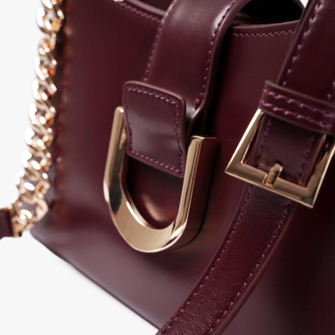#color_maroon